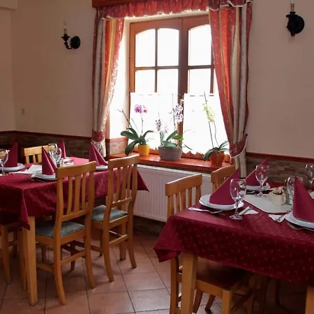 Hatar Csarda Panzio Guest house *